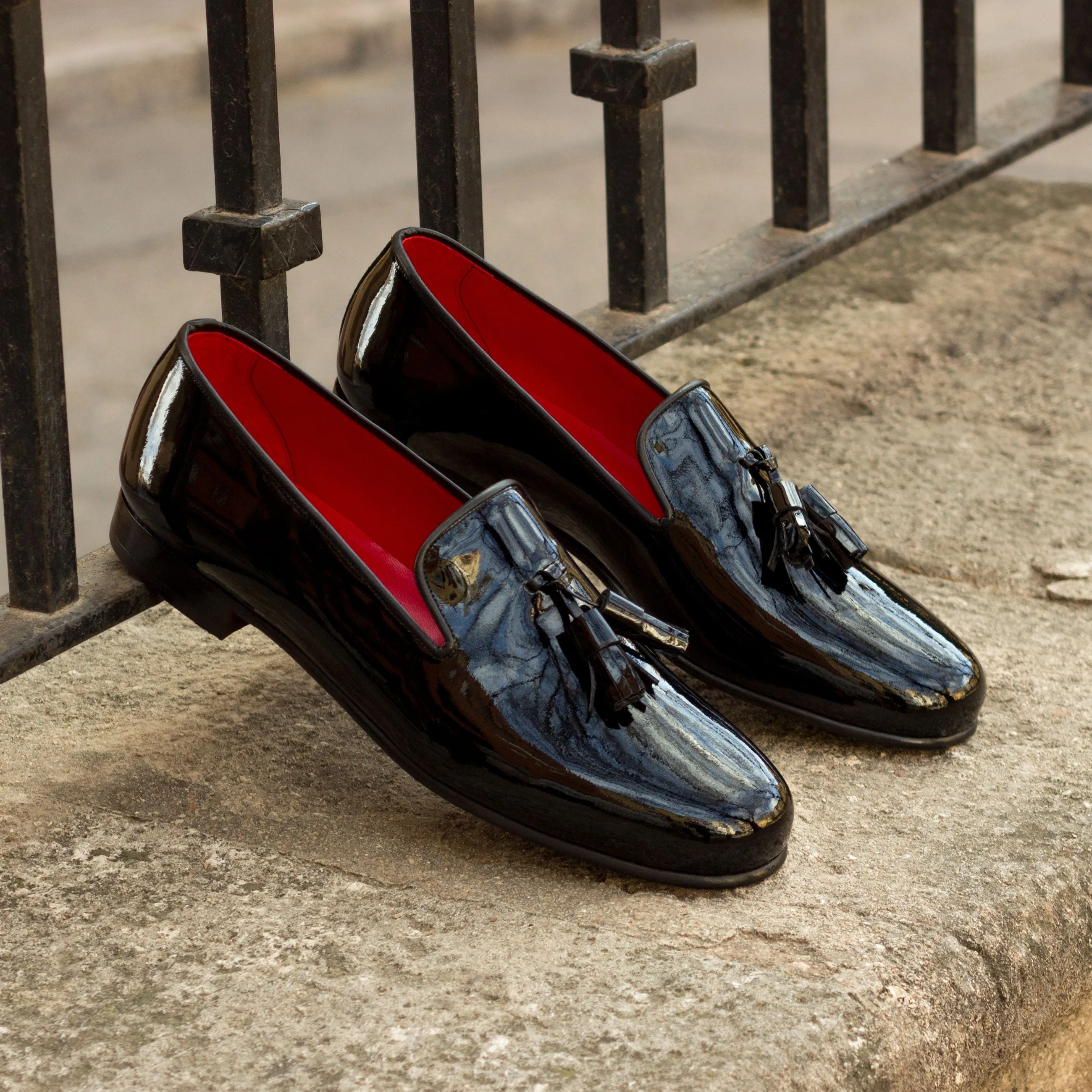 DapperFam Enzo in Black Men's Italian Patent Leather & Italian Leather Slipper