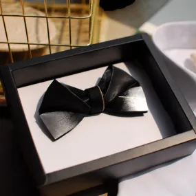 Men's Gradient Black & White Feather Design Bow Tie